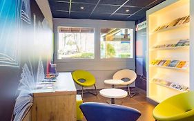 Hotel Ibis Budget Quimper Exterior photo