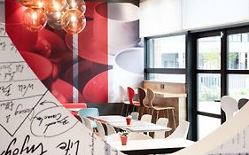 Hotel ibis Rennes Centre Gare Sud Exterior photo